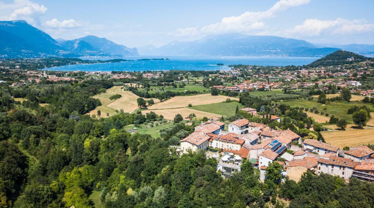 Borgo Dei Poeti Romantik Hotel Manerba del Garda Dış mekan fotoğraf